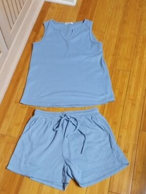Light Blue Waffle Knit Tank & Drawstring Shorts Sleep Set. Size Small
